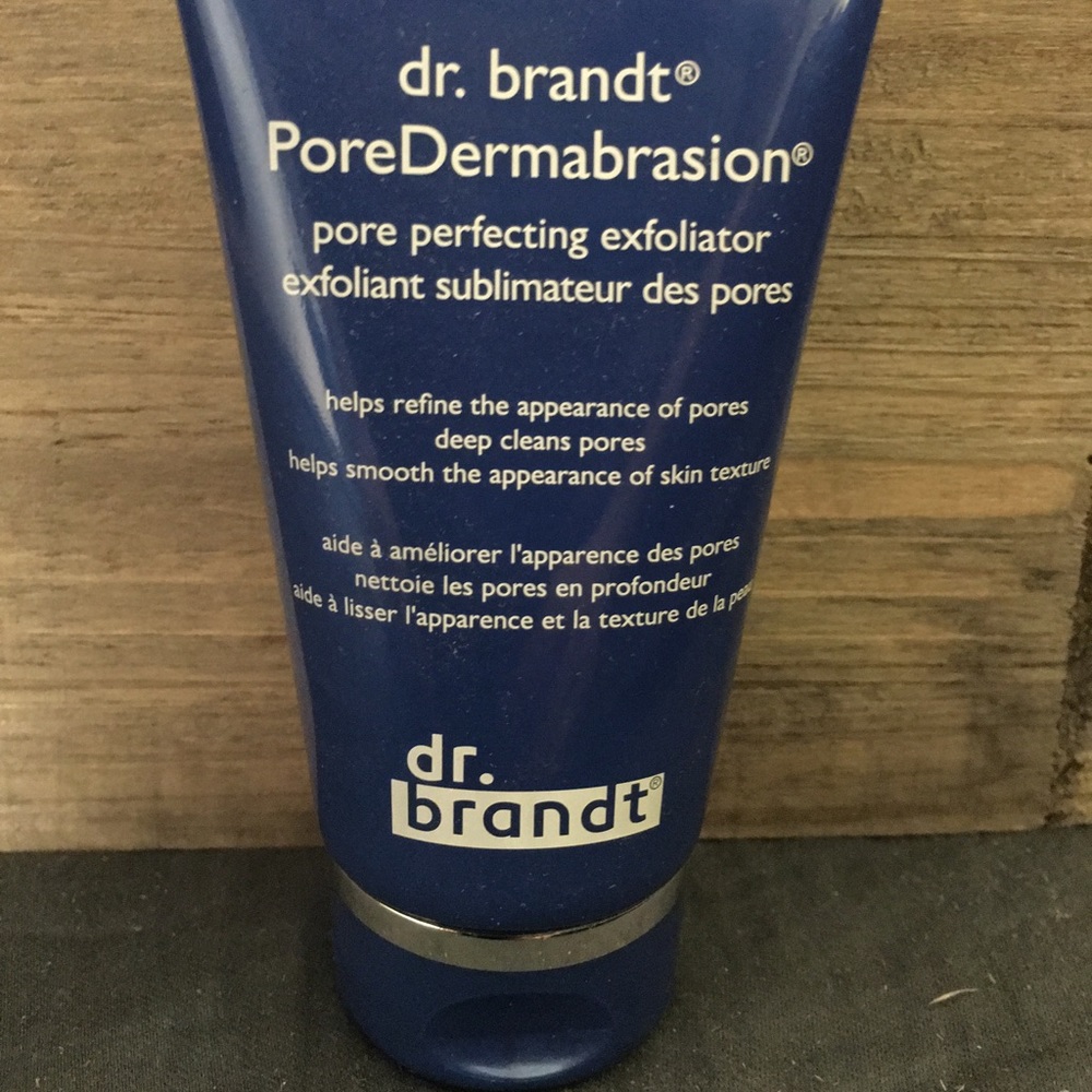 Dr. Brandt poredermabrasion